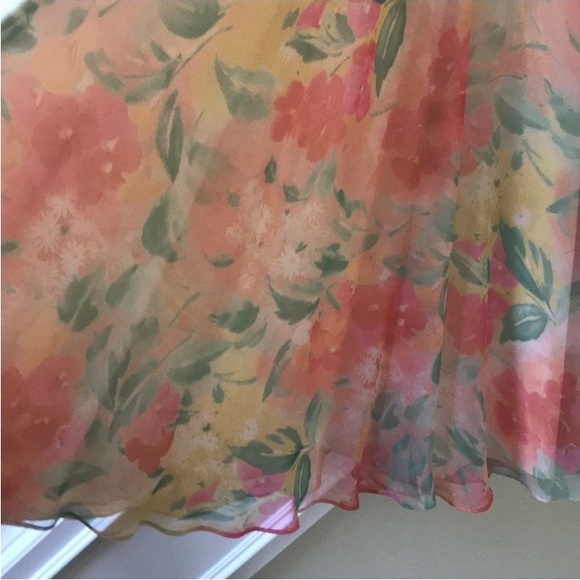 Vintage (1991) Talbots two piece floral - Picture 5 of 7